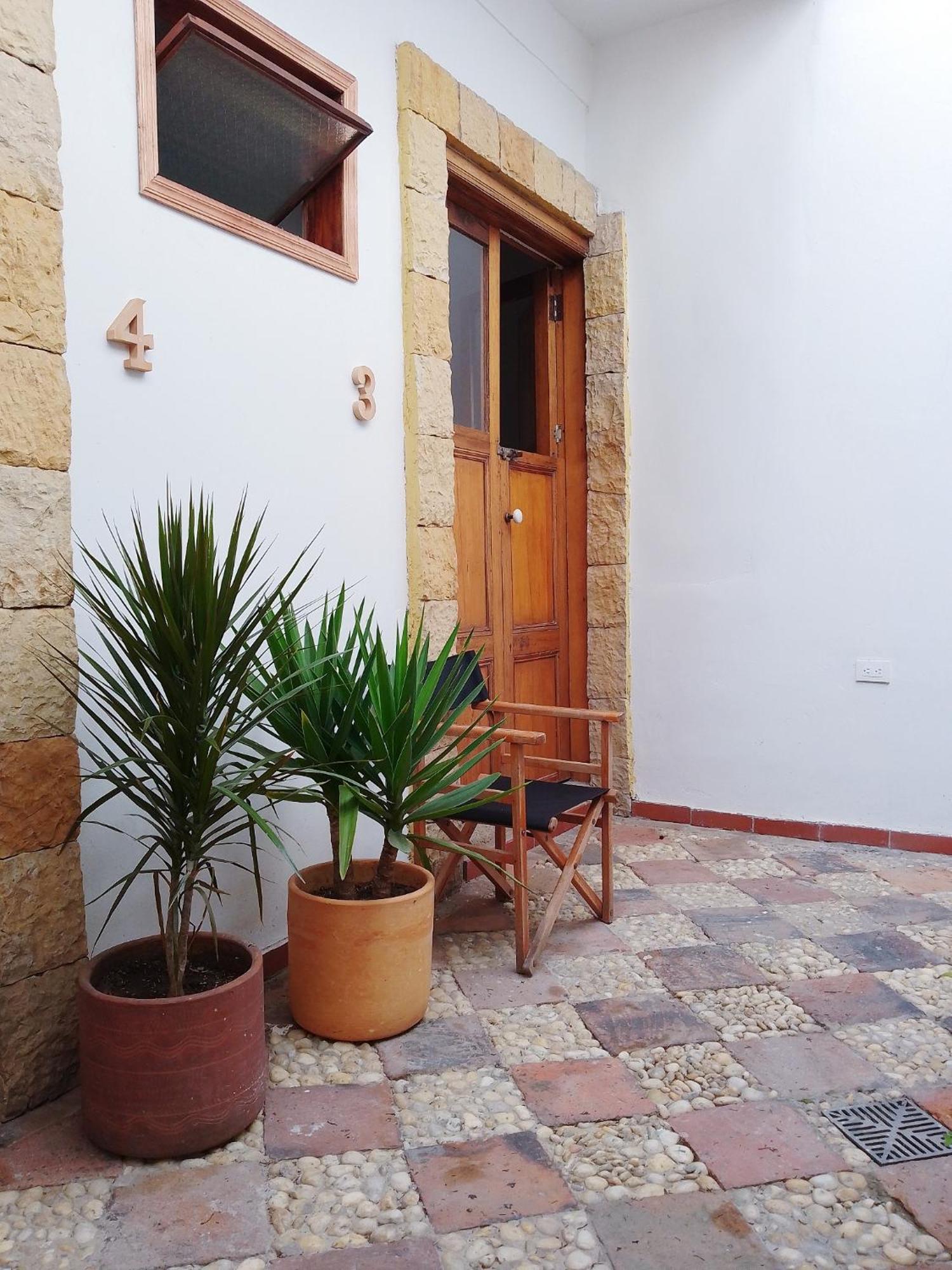 Casita De Piedra Bed & Breakfast Bogota Bagian luar foto