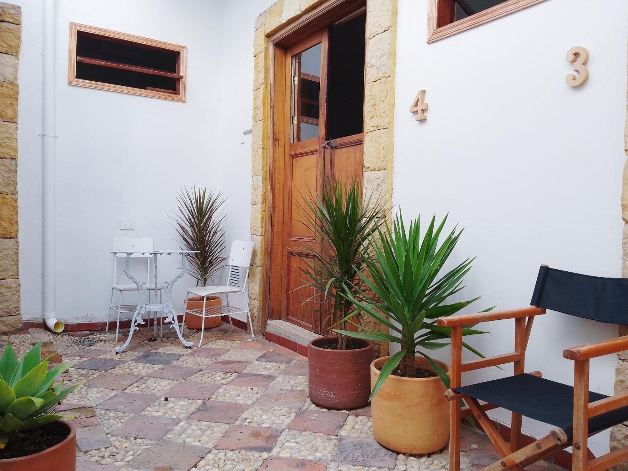 Casita De Piedra Bed & Breakfast Bogota Bagian luar foto