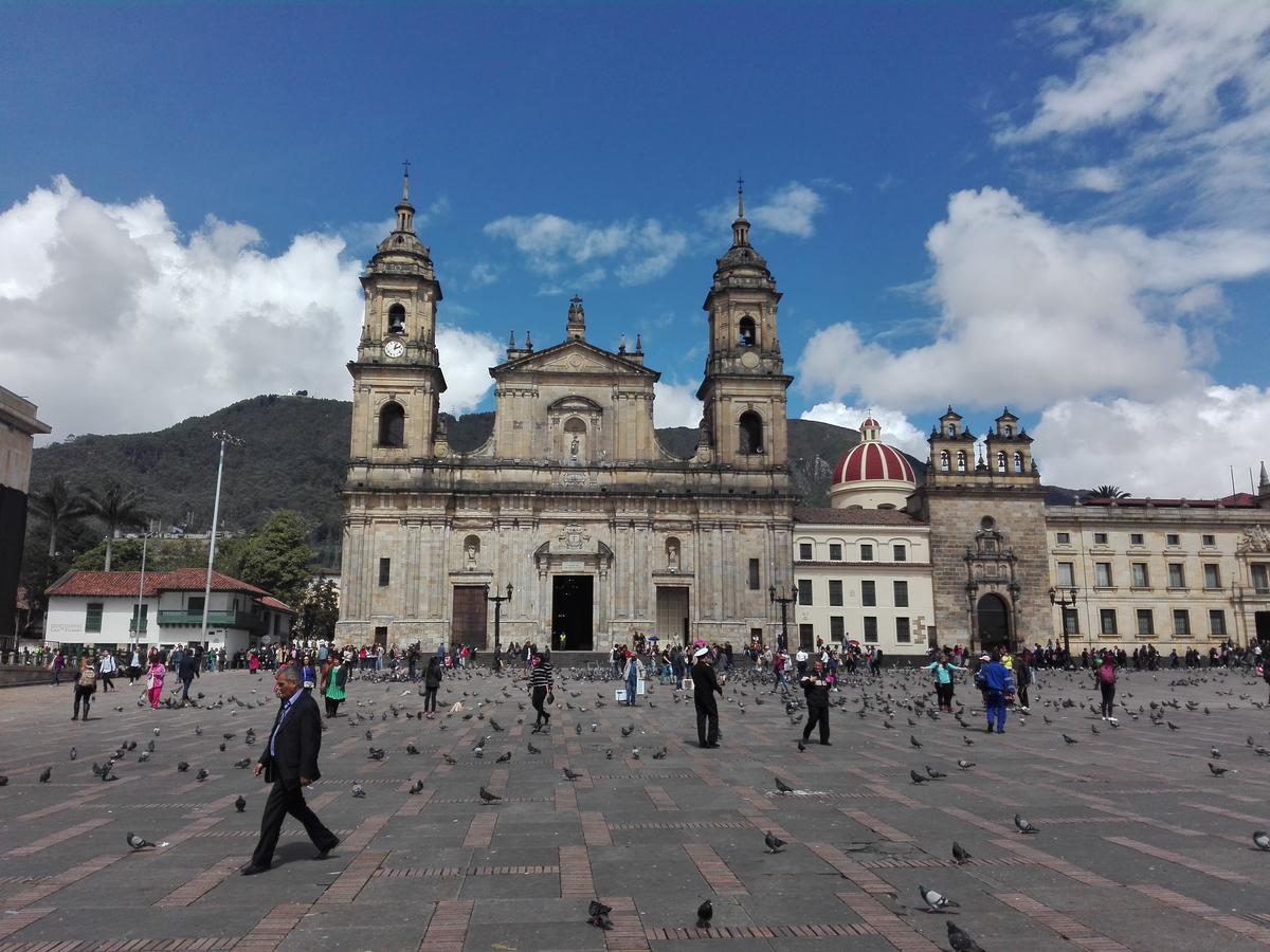 Casita De Piedra Bed & Breakfast Bogota Bagian luar foto